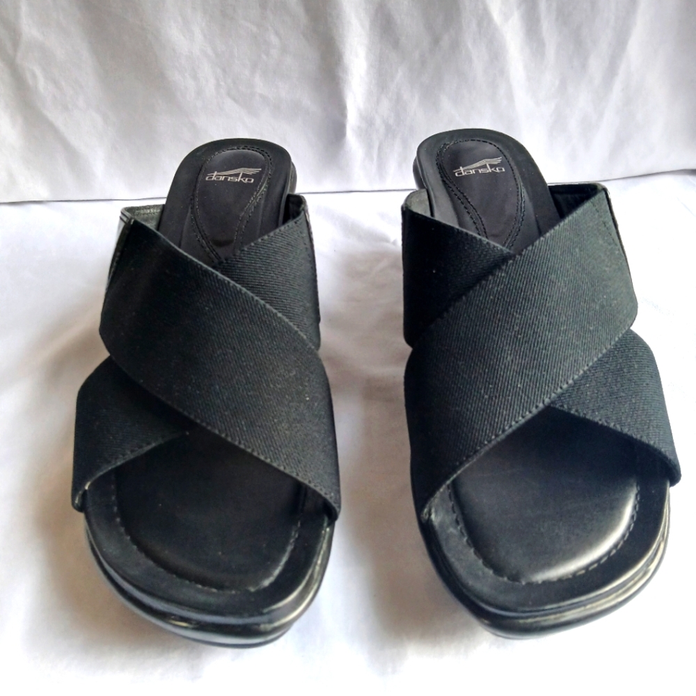 Dansko Platform Wedge Sandals Size 39M